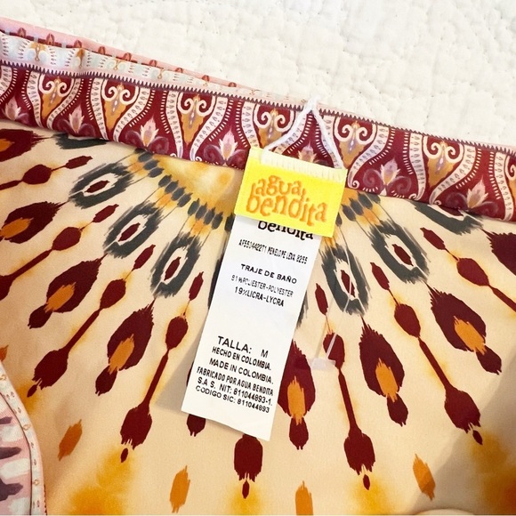 Agua Bendita Leva Penelope Bikini Bottom Reversible Size Medium M NEW - Picture 3 of 7